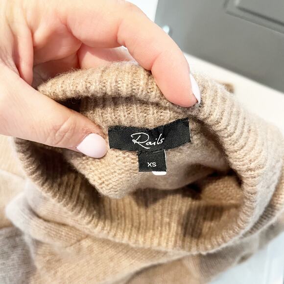 Rails Miranda Cashmere Silk Blend Long Sleeve Pullover Sweater Oatmeal XS - Picture 3 of 9